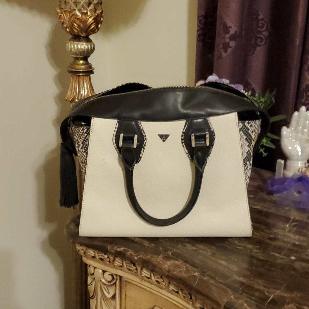 Handbag